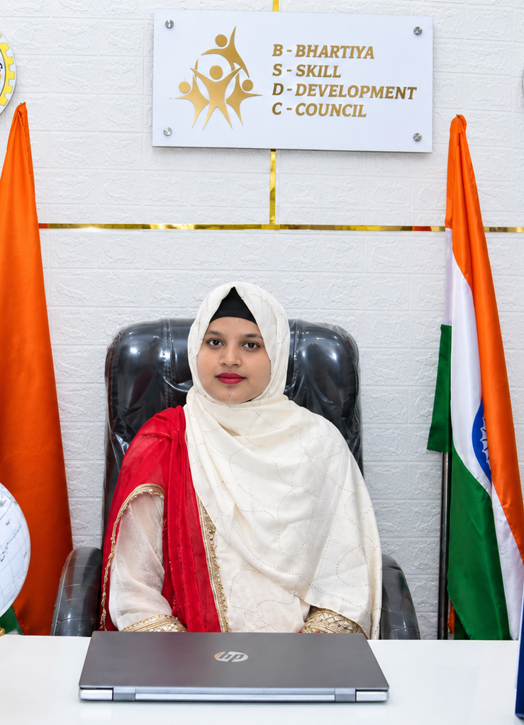 Who is Saima Praveen?